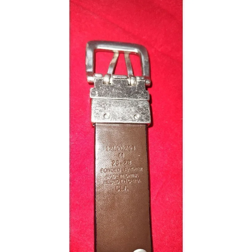 Levi's reversible brown/black belt grommets Size M 26-28. Some wear.